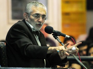 انتقاد شدید حاج منصور ارضی از فیلم رستاخیز