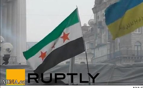 پرچم مخالفان سوری در اعتراضات اوکراین! + تصاویر