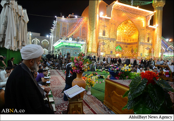 محفل قرآنى با حضور قاريان بين‌المللى در حرم امام علی(ع) + تصاویر