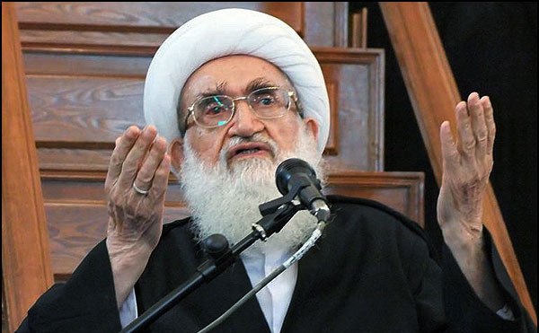 آیت‌الله نوری همدانی: روزنامه‌ها باید حقایق را بنویسند