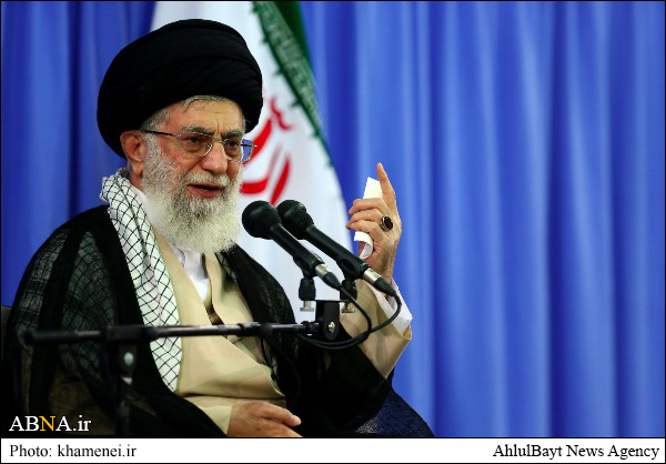 برخی در خصوص تکرار کلمه «دشمن» حساسیت دارند/ معنای تحول در علوم انسانی، بی نیازی از تحقیقات غربی نیست