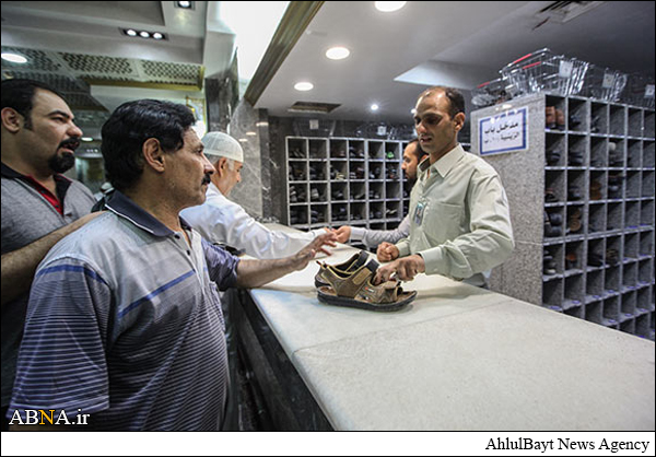 تصاویر/ کفشداری حرم مطهر امام حسین(ع)