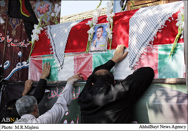 گزارش تصویری/ تشییع پیکر شهید عباس بابا بیدآبادی در اصفهان