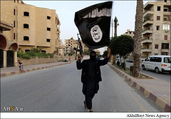 جنجال فروش پرچم‌های داعش در سنگاپور + عکس