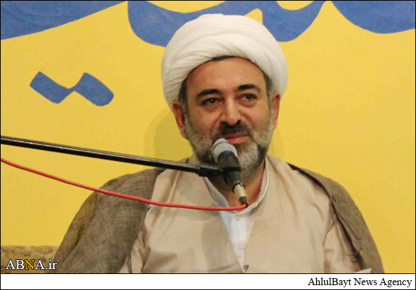 امام جمعه فرانکفورت: پدیده داعش معارض با منطق دین اسلام است/ چگونه انسان از نزدیکان خدا می شود؟