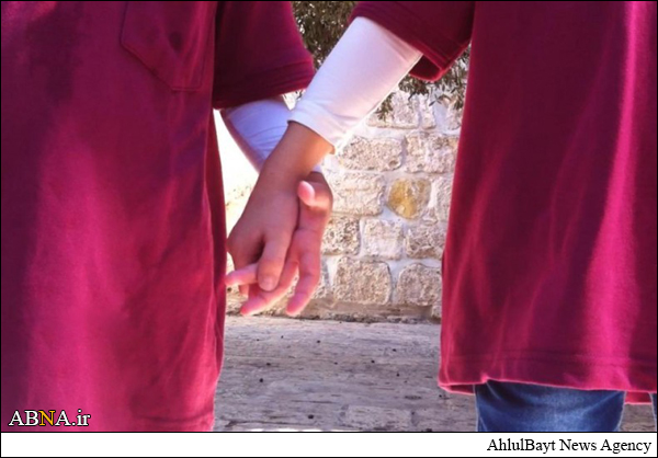 زنجیره انسانی فلسطینی‌ها در مسجد الاقصی + عکس