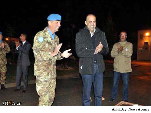 مجلس رقص و آواز سربازان یونیفل در شب عاشورا ! + عکس