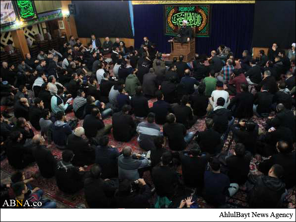مراسم عزاداری حضرت سیدالشهداء(ع) در مرکز اسلامی هامبورگ برگزار شد + تصاویر