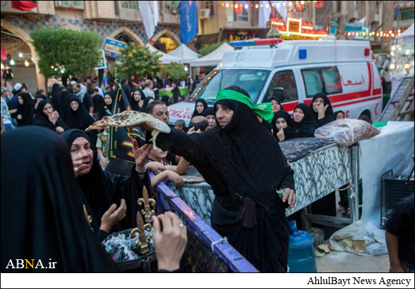  پذیرایی از عزاداران اباعبدالله الحسین(ع) + تصاویر