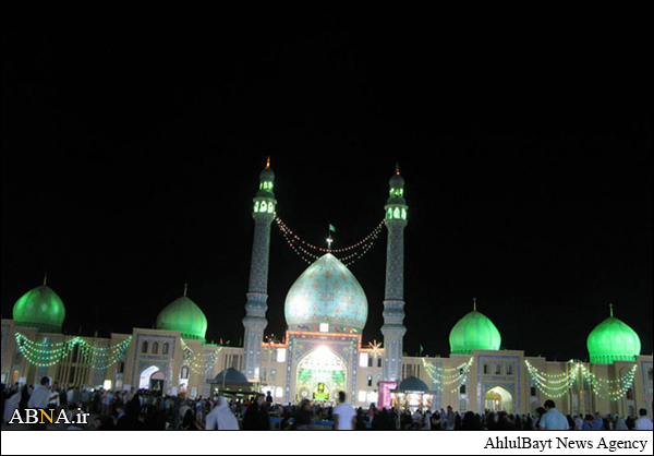 مسجد مقدس جمکران ؛ افراط‌ها و تفریط‌ها