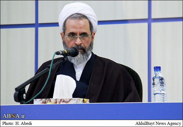 اعرافی: فقه آیت‌الله آصفی، زنده و حاضر در صحنه است