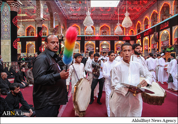 عکس خبری/ خادمان افتخاری حرم امام حسین(ع)