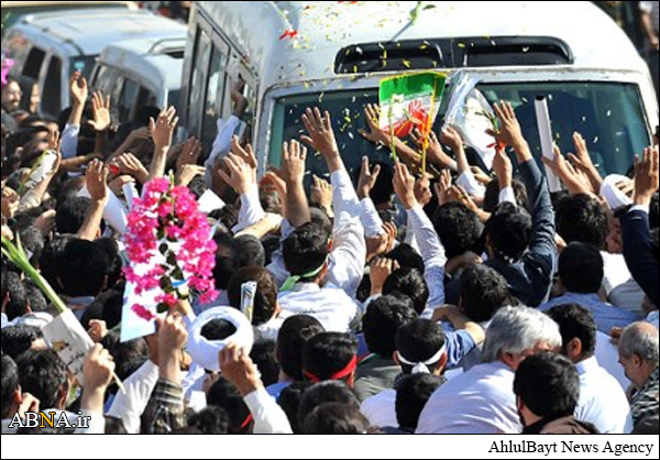 رهبر معظم انقلاب وارد گیلانغرب شدند‌