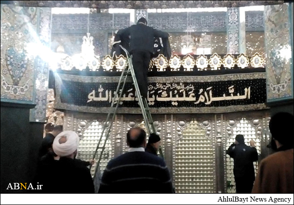 اهدای پرچم حرم بانوی کرامت به حرمین حضرت زینب(س) و حضرت رقیه(س) + تصاویر 