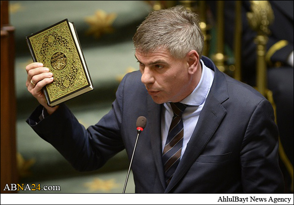  توهین سیاستمدار‌ بلژیکی به قرآن کریم + عکس