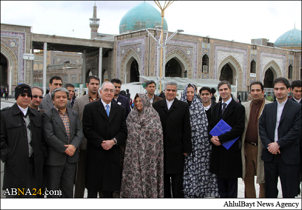 حضور وزیر امور خارجه پرتغال در حرم امام رضا(ع) + عکس