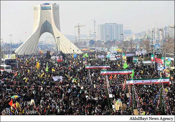 آغاز مراسم راهپیمایی یوم الله ۲۲ بهمن/ حماسه دیگری در راه است