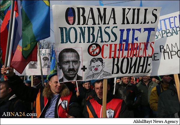 تظاهرات ضدآمریکایی ده‌ها هزار نفر از مردم روسیه + تصاویر