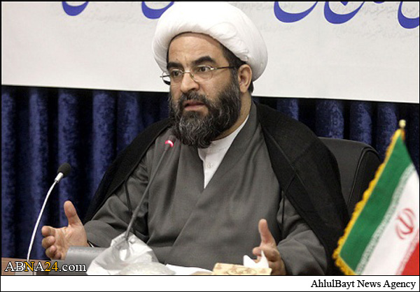 آیت الله  فاضل لنکرانی: مسئله یارانه با فرهنگ دینی ما ناسازگار است
