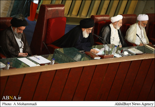 هر جا که انقلاب به آیت‌الله مهدوی‌کنی نیاز داشت، او در صحنه بود