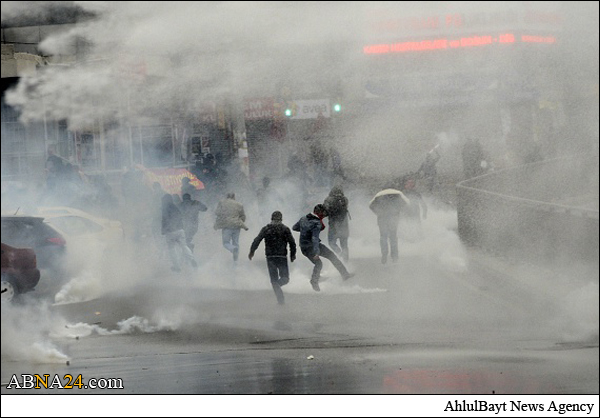 درگیری پلیس ضد شورش ترکیه با معترضان + تصاویر