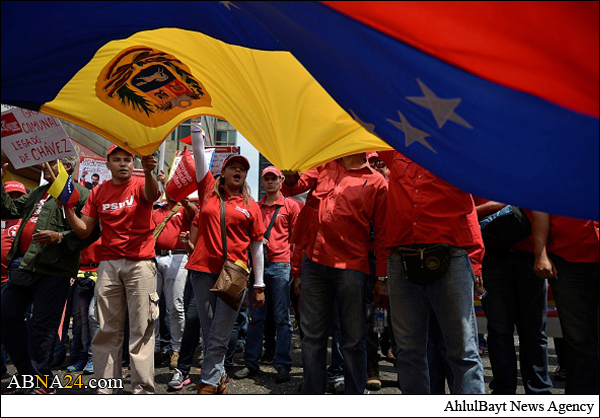تظاهرات باشکوه هواداران دولت ونزوئلا در کاراکاس + تصاویر