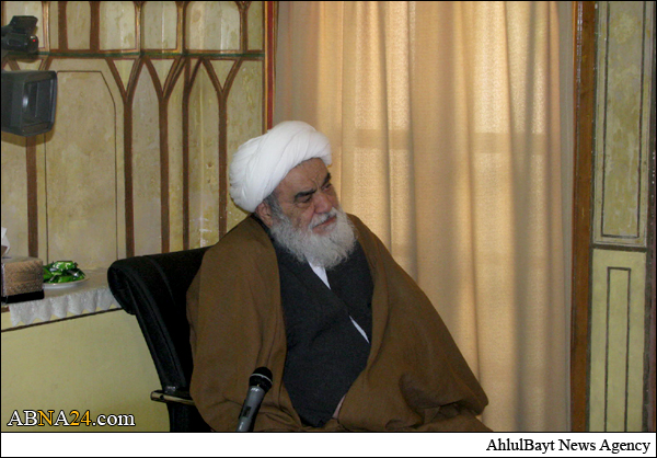 آیت الله مظاهری: استقلال حوزه را در مخاطره می‌بینم