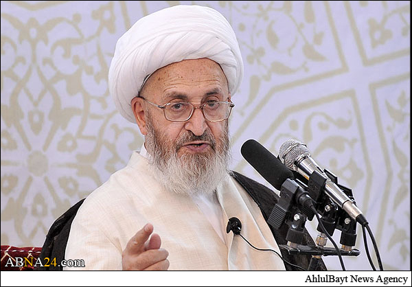 آیت الله سبحانی: برخی از بانوان طلبه فرهنگ دینی یک شهر را متحول می‌کنند