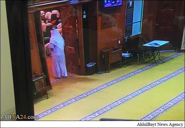 عکس/ لحظه ورود عامل انتحاری داعش به مسجد شیعیان کویت