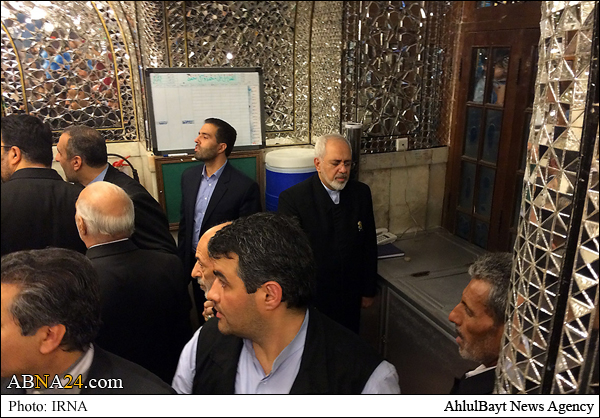 تشرف تیم مذاکره کننده هسته‌ای به حرم امام رضا(ع) + تصاویر 