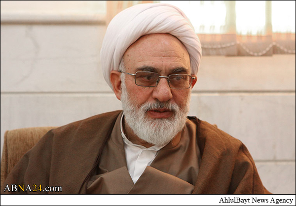 همکاری با استاندار موجب پیشرفت و رونق استان قم می گردد