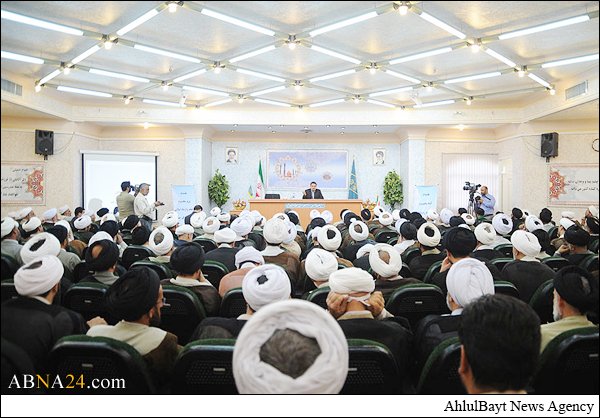 همایش تجلیل از ائمه جمعه استان لرستان در خرم آباد برگزار شد