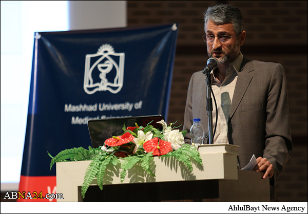 دکتر خواجوی راد: دانشگاه پزشکی مشهد دانشجوی خارج از کشور بیشتری پذیرش می‌کند