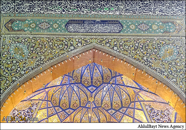 کتیبه ساخت اصفهان در حرم مطهر سید الشهداء(ع) نصب گردید + عکس