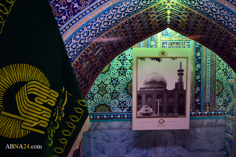 قاب عکس‌های تاریخی حرم مطهر امام رضا(ع) چشم نواز مسافران مترو شد + تصاویر