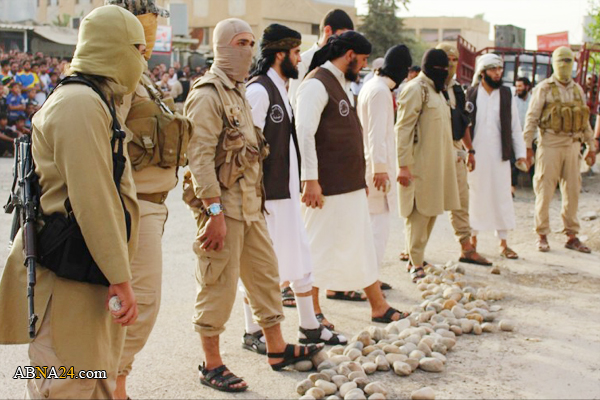 داعش مرد موصلی را سنگسار کرد + عکس (18+)