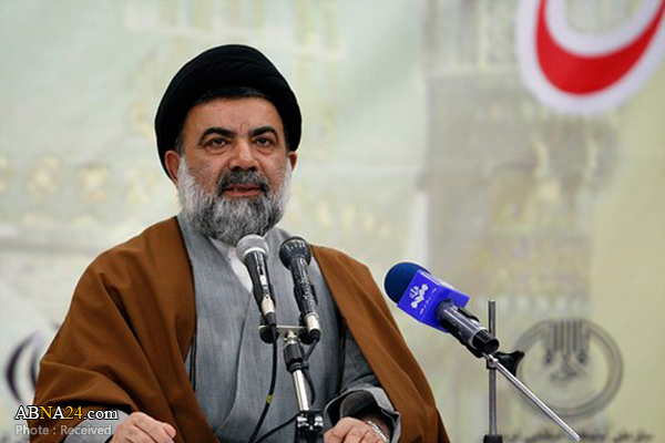 قدرت نظام جمهوری اسلامی در پشتیبانی مردم است