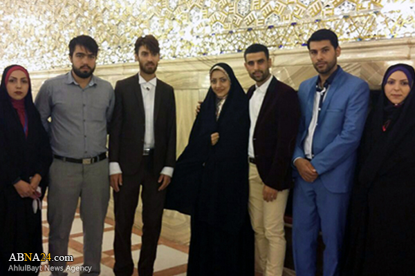 کاروان "مروجان فرهنگ ازدواج آسان" به حرم رضوی مشرف شدند