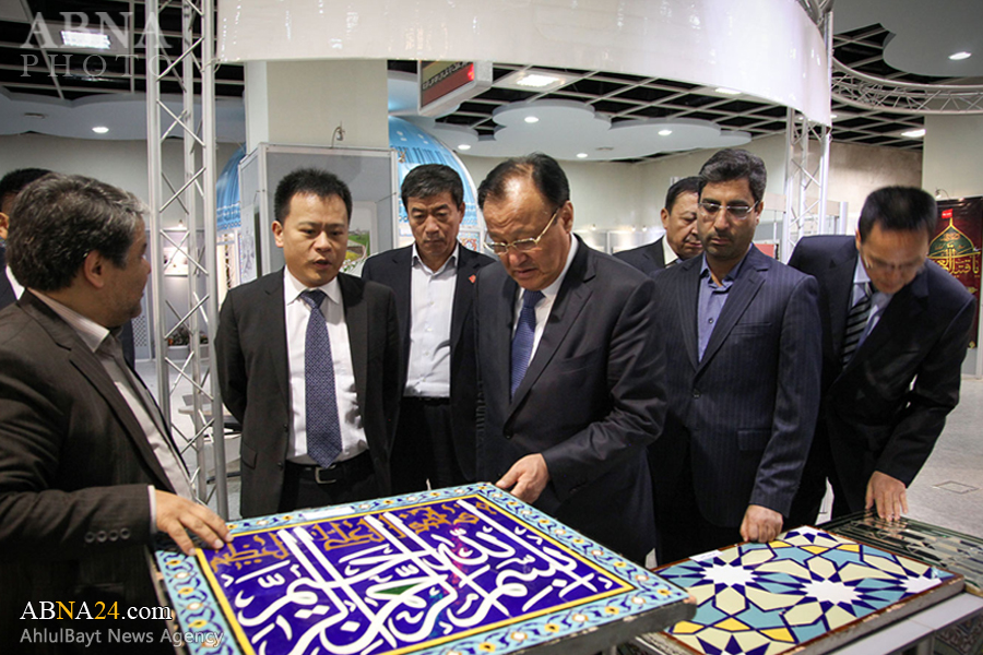 تشرف استاندار سین کیانگ چین به حرم امام رضا(ع) + تصاویر