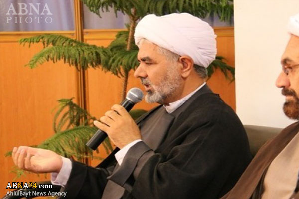 دشمن هویت دینی و ملی ملت‌های مسلمان را هدف گرفته است