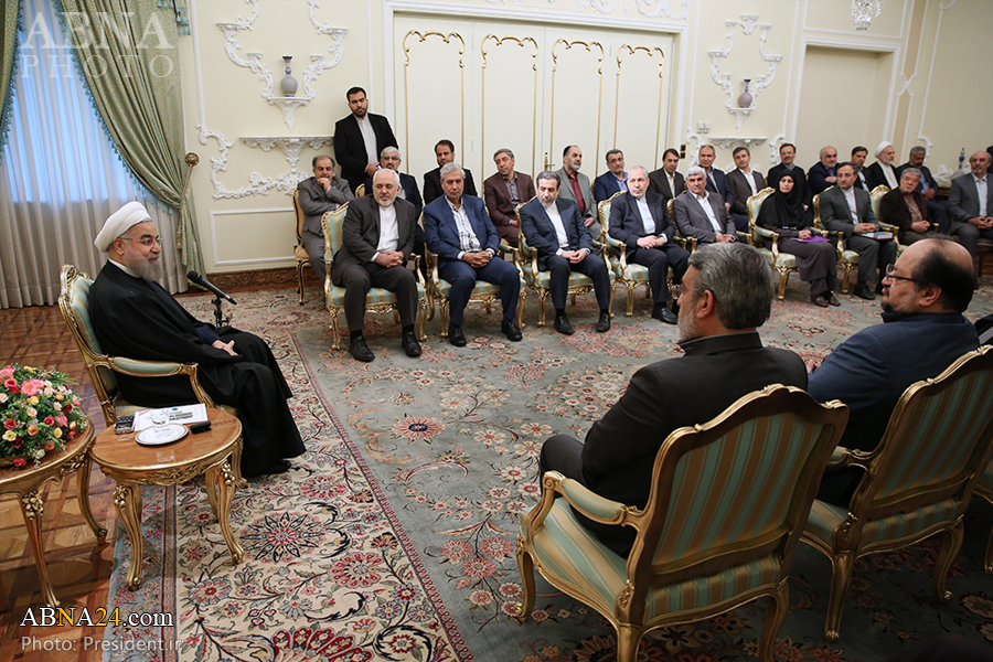 روحانی: تمرکز دولت در سال ۹۵ شتاب در اجرای اقتصاد مقاومتی است