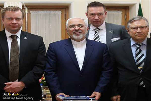 ظریف: رفع مخاطرات ناشی از افراط گرایی با اراده واقعی و گامهای عملی تحقق می‌گیرد