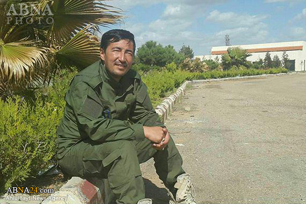 پیکر فرمانده ارشد لشکر فاطمیون در شهر مشهد تشییع می شود + عکس 
