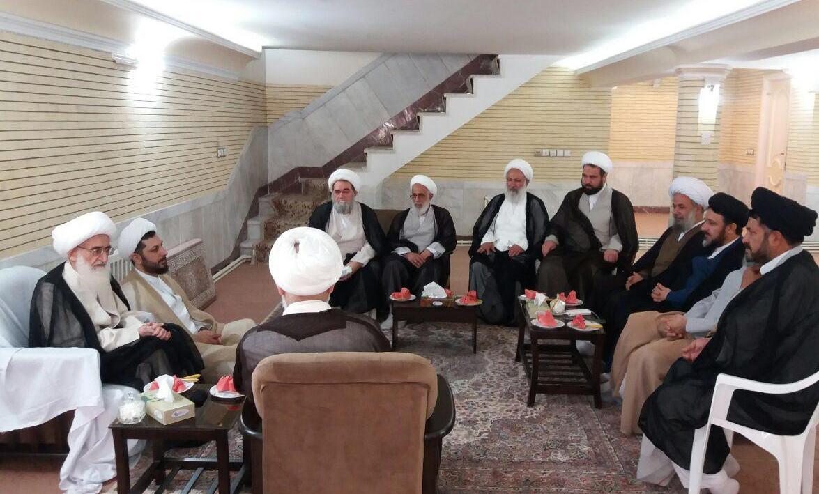 تشیع لندنی و جریان های تکفیری از مشکلات اساسی جهان اسلام است