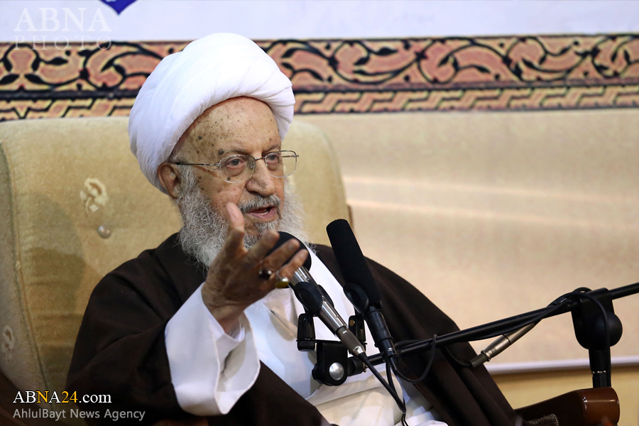 سعودی‌ها با مقدسات اسلامی بازی سیاسی می‌کنند/ عربستان لیاقت مدیریت حج و حرمین شریفین را ندارد