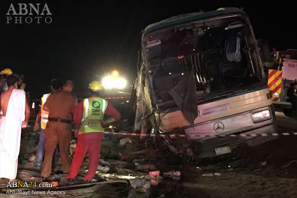 زخمی شدن ۵۸ عمره گزار در حادثه رانندگی در جاده مکه + عکس