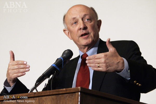 قطع همکاری مدیر پیشین سازمان جاسوسی آمریکا با ترامپ