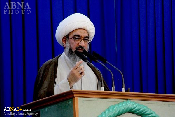 آیت‌الله صفایی بوشهری: استکبار به دنبال ایجاد تفرقه و تقابل بین مردم و مسئولان است