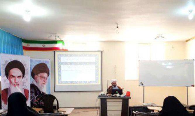 ملایی: دشمن شناسی و شناخت ترفندهای دشمن ویژگی سبک زندگی منتظرانه است