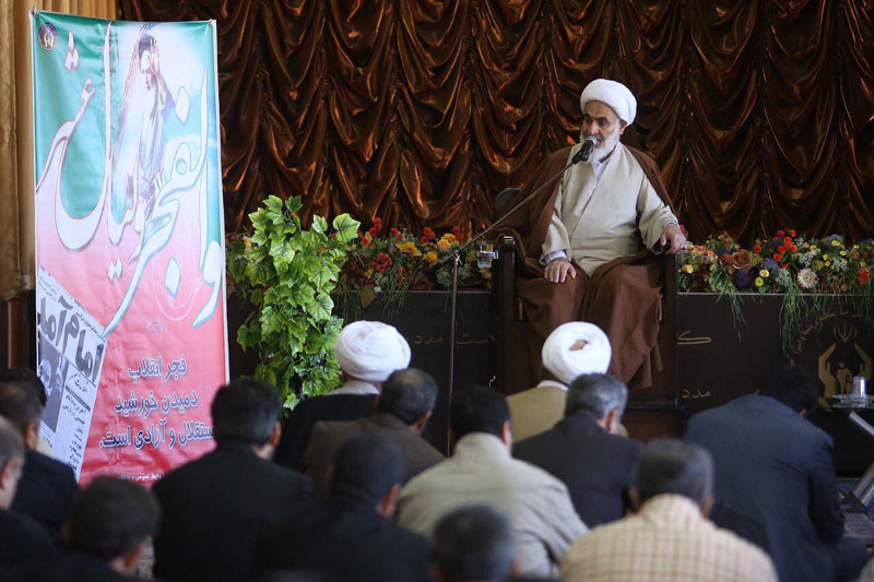 آیت‌الله عابدینی: نشر مبانی دینی و قرآنی، محرومیت‌زدایی و فقرزدایی از اهداف انقلاب اسلامی است